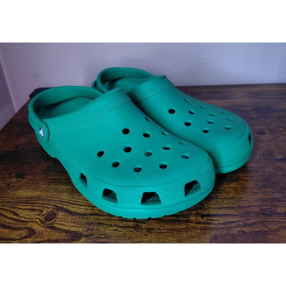 Crocs Classic Clog Sandals Green Slip-On Rubber Upper Men’s US Size 11